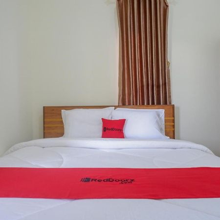 Reddoorz Near Rita Supermall Purwokerto 2 Eksteriør bilde