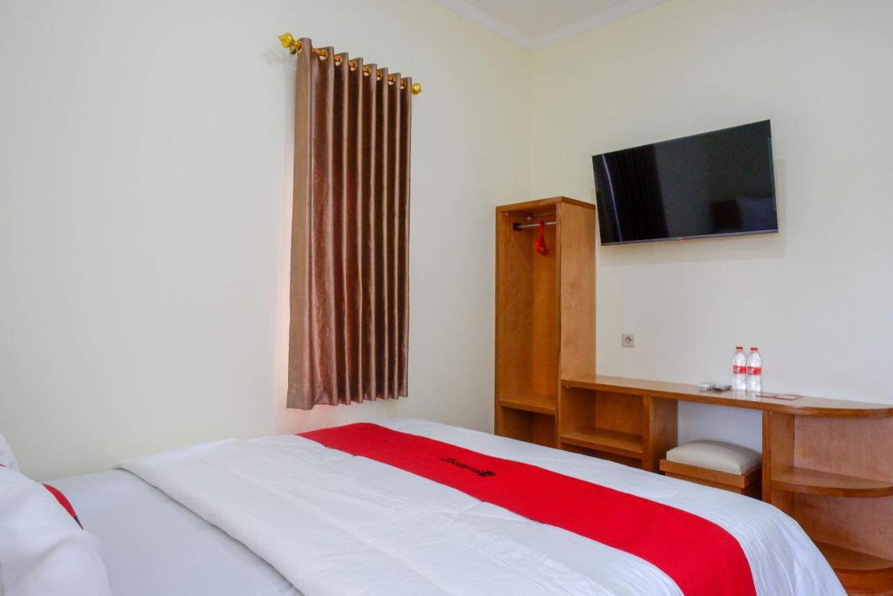 Reddoorz Near Rita Supermall Purwokerto 2 Eksteriør bilde