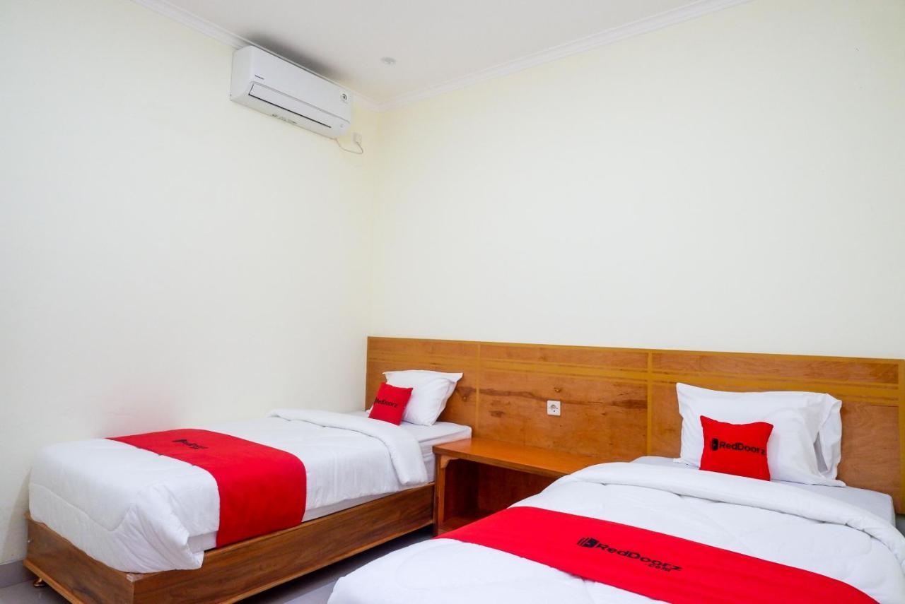 Reddoorz Near Rita Supermall Purwokerto 2 Eksteriør bilde