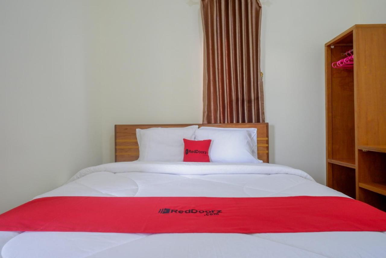 Reddoorz Near Rita Supermall Purwokerto 2 Eksteriør bilde