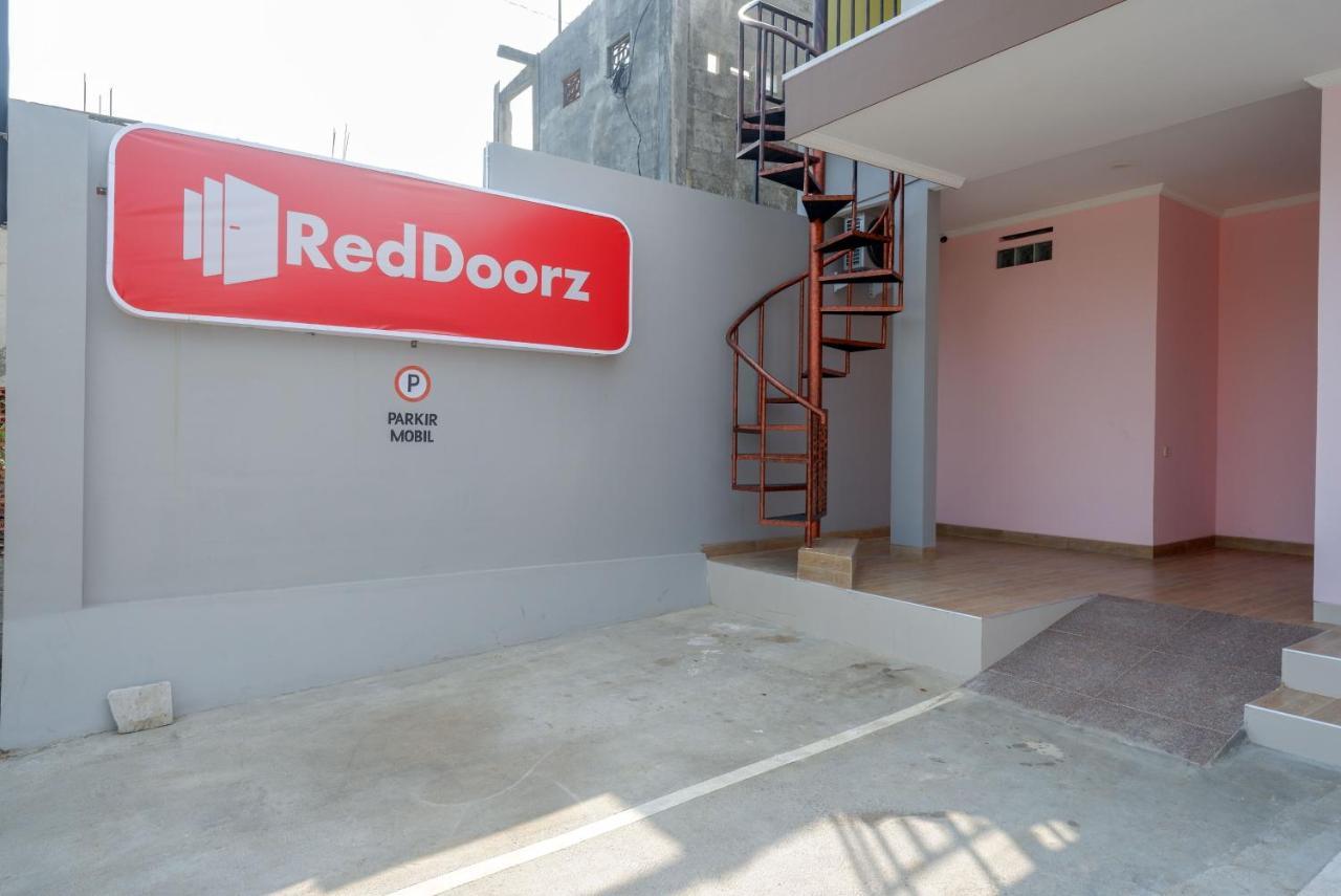 Reddoorz Near Rita Supermall Purwokerto 2 Eksteriør bilde