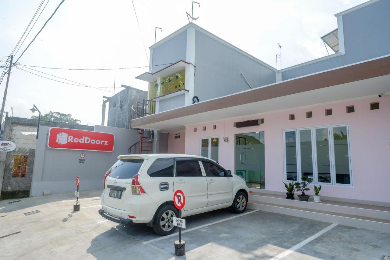 Reddoorz Near Rita Supermall Purwokerto 2 Eksteriør bilde