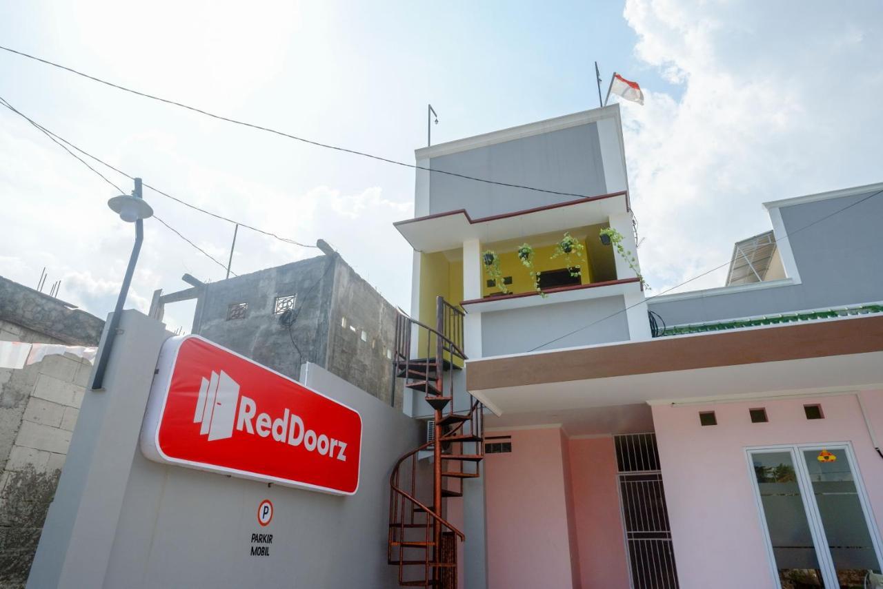 Reddoorz Near Rita Supermall Purwokerto 2 Eksteriør bilde